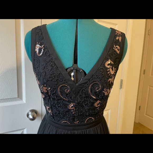 Formal A line floor length ball gown - Picture 3 of 5